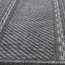 Bild im Galerie-Viewer laden (Indoor & Outdoor Kurzflorteppich Grey – Maestro)