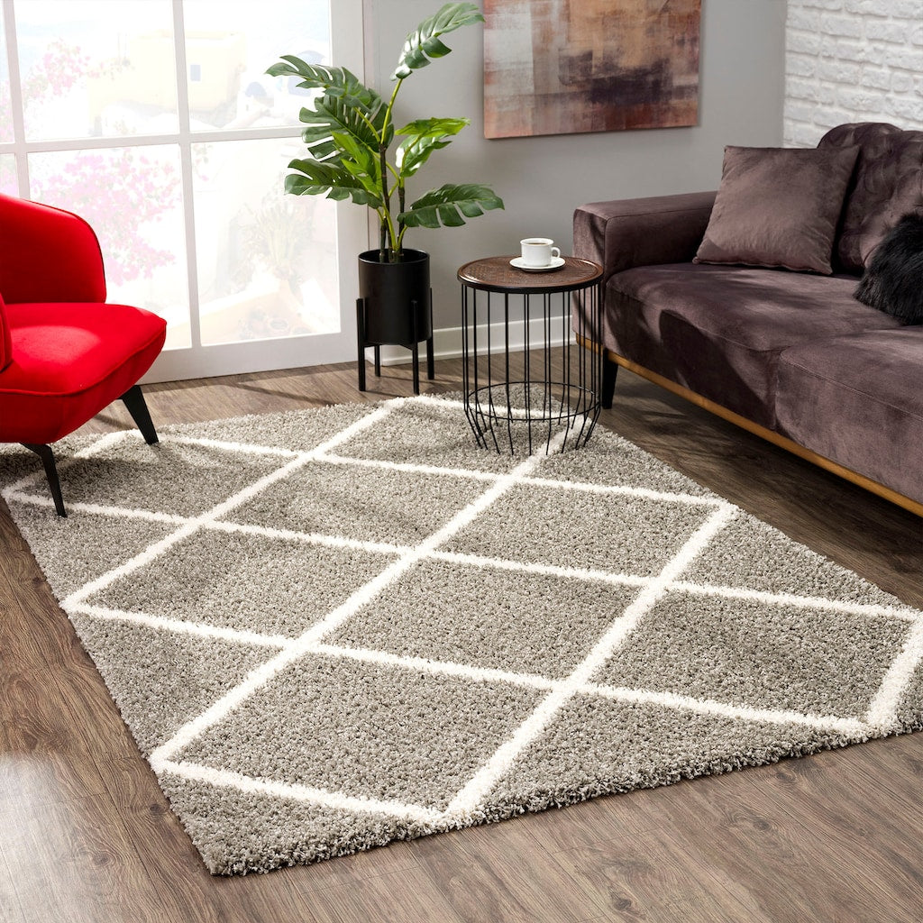 Madrid Hellgrau – Hochflor Teppich