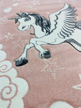 Lade das Bild in den Galerie-Viewer, Kinderteppich Einhorn Herzen Gestreift Mädchen