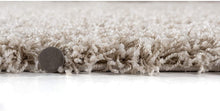 Lade das Bild in den Galerie-Viewer, Teppich Loca in Beige
