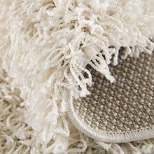 Lade das Bild in den Galerie-Viewer, Teppich Loca in Creme