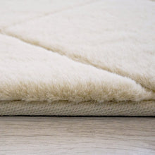 Bild im Galerie-Viewer laden (Hochflorteppich Moment 600 Ivory)