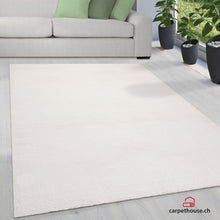 Lade das Bild in den Galerie-Viewer, Focus kuschelig warmer Fellteppich 47 60-Cream