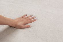 Lade das Bild in den Galerie-Viewer, Maximo Moderner Hochflor Teppich 30 70-Beige