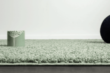 Lade das Bild in den Galerie-Viewer, Teppich Soli Shaggy - Waschbares Hochflor Teppich, 8010 40-Green