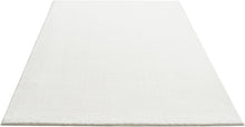 Lade das Bild in den Galerie-Viewer, Focus kuschelig warmer Fellteppich 47 65-White
