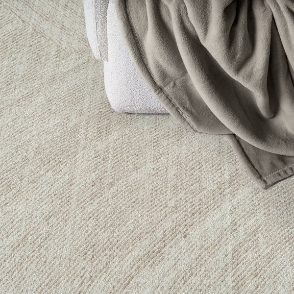 Moderner Flowline Kurzflor-Teppich in Beige