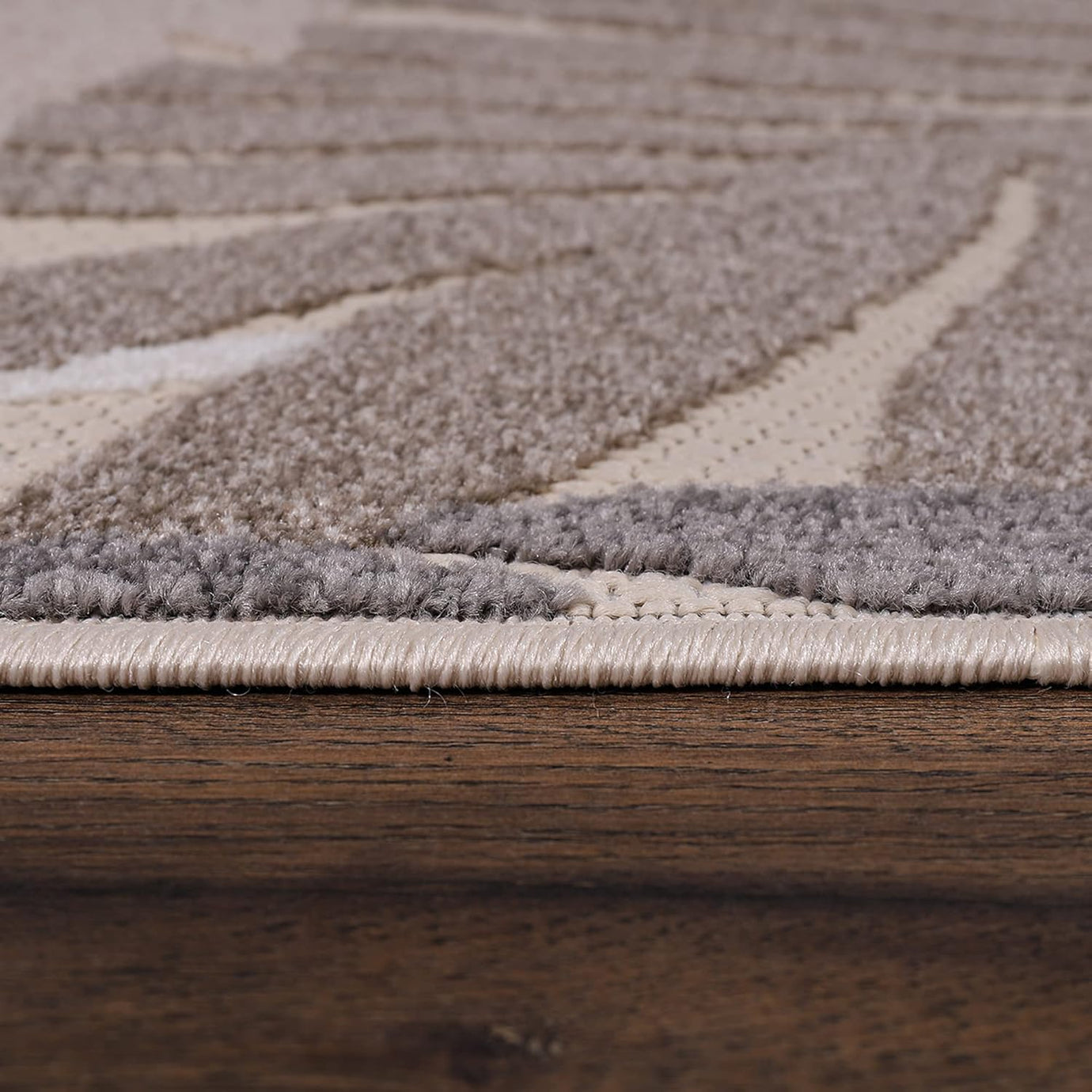 Floral Outdoor Teppich, Beige – Wetterfest, Wasserabweisend & Pflegeleicht | Balkon, Terrasse & Garten