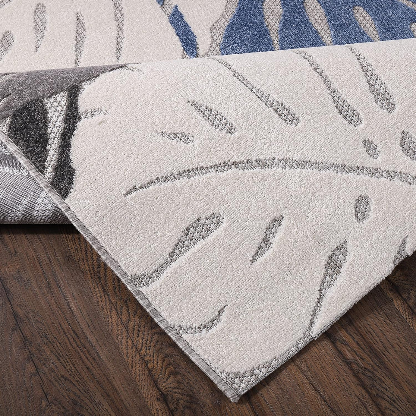 Floral Outdoor Teppich, Blau-Beige – Wetterfest, Wasserabweisend & Pflegeleicht | Balkon