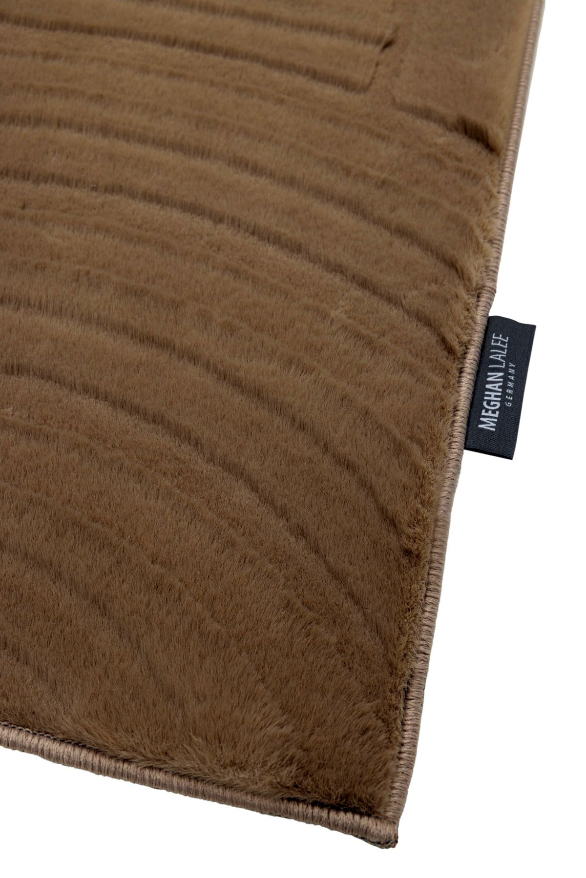 Cosmic 526 Taupe