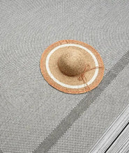 Bild im Galerie-Viewer laden (Runder Indoor &amp; Outdoor Kurzflorteppich Grey – Maestro)