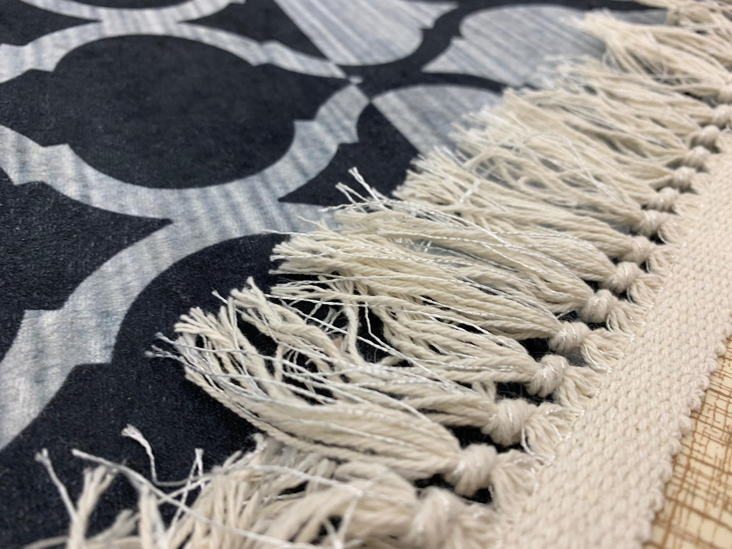 Waschbarer Teppich Sunshine 1123 Grey mit Fransen